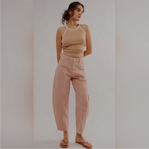 AGOLDE Mara Barrel Jeans in Pink Salt - Picture 6 of 15